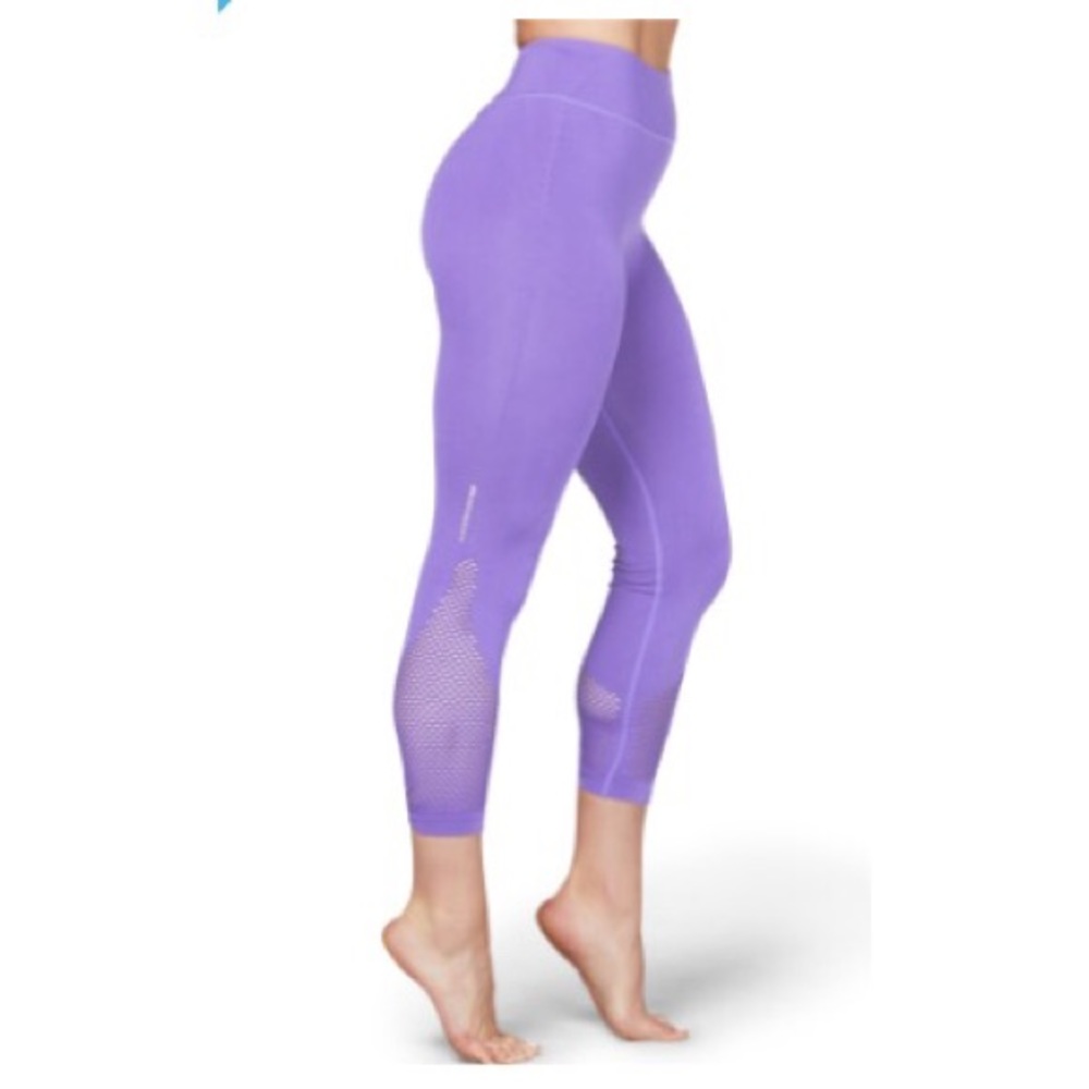 21 Day Fix light purple cropped leggings